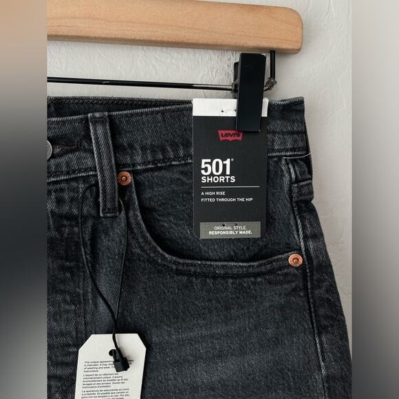 Levi’s 501 high rise premium jean shorts black 27 NWT - Picture 6 of 12
